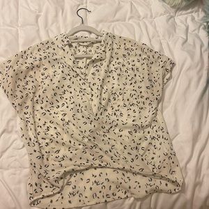 Off white cheetah print short sleeve blouse